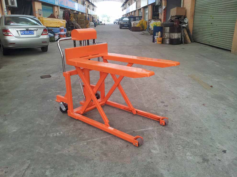 QSD scissor type stacker